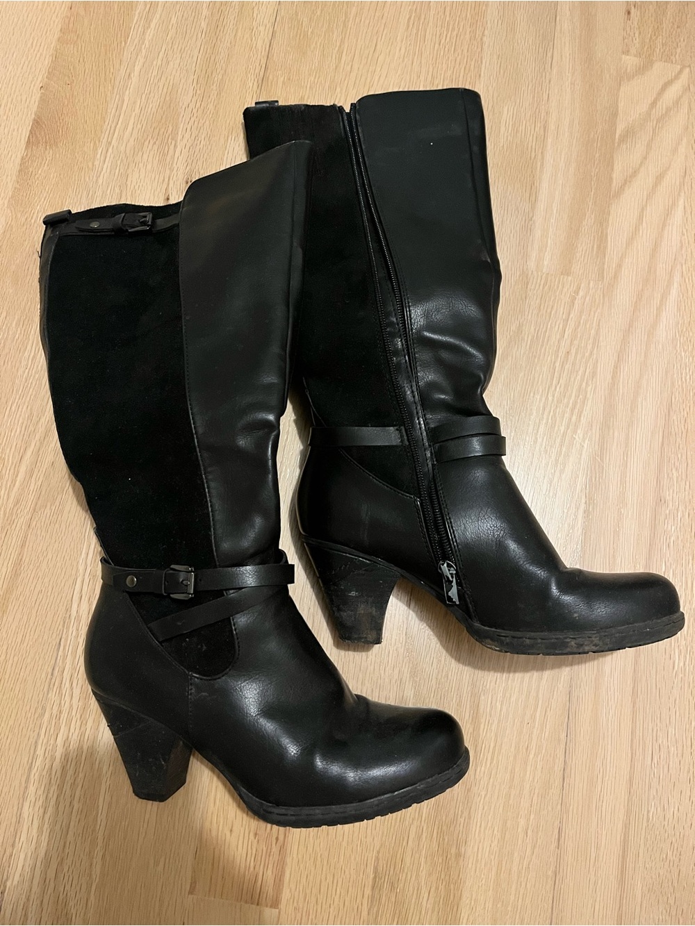 AUBREY LYNN black heeled buckle boots